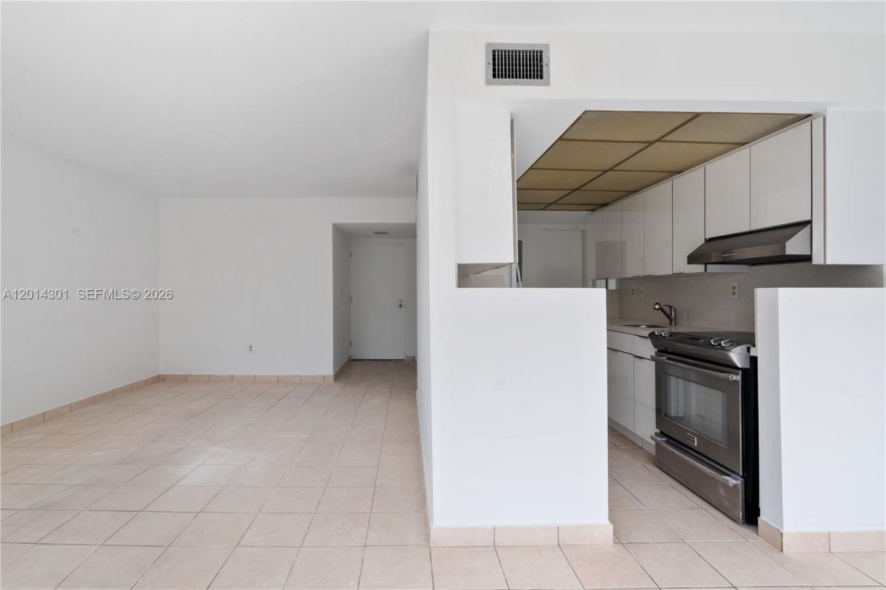 9390 W Flagler St, Unit 210A, Miami, FL 33174 Photo