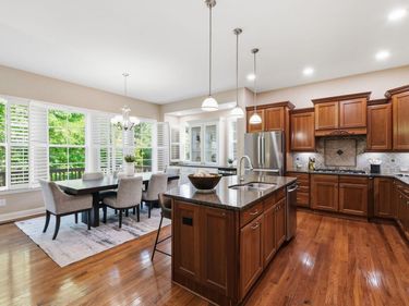 804 Long Meadows Road, Chapel Hill, NC 27516