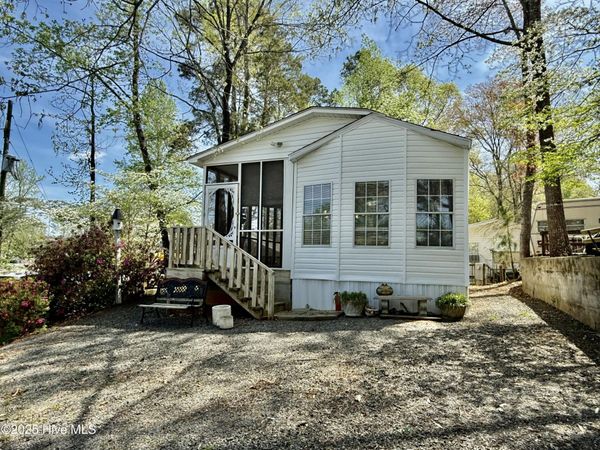 120 Overland Trail , Mount Gilead, NC 27306
