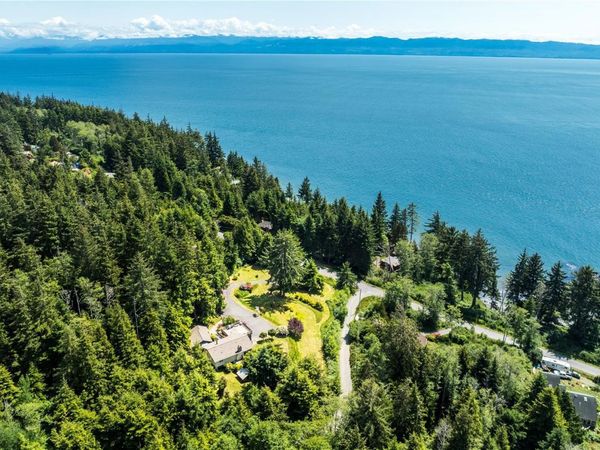 2623 Seaside Dr , Sooke, BC V9Z 1G7