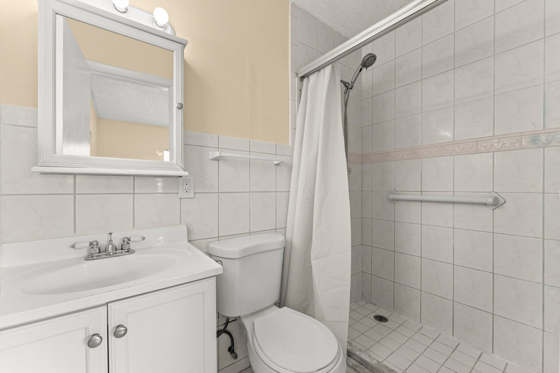 610 SW 10th Court, Deerfield Beach, FL 33441 Photo