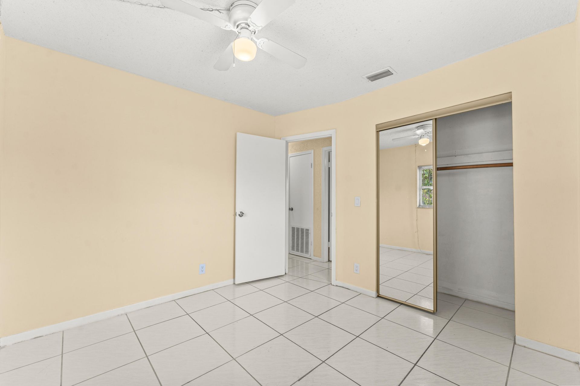 610 SW 10th Court, Deerfield Beach, FL 33441 Photo
