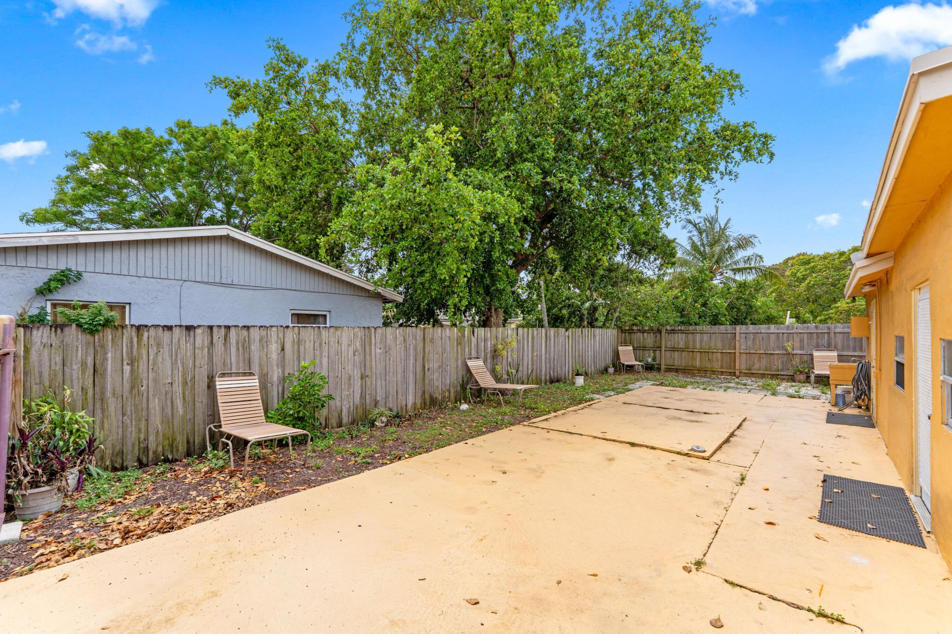 610 SW 10th Court, Deerfield Beach, FL 33441 Photo