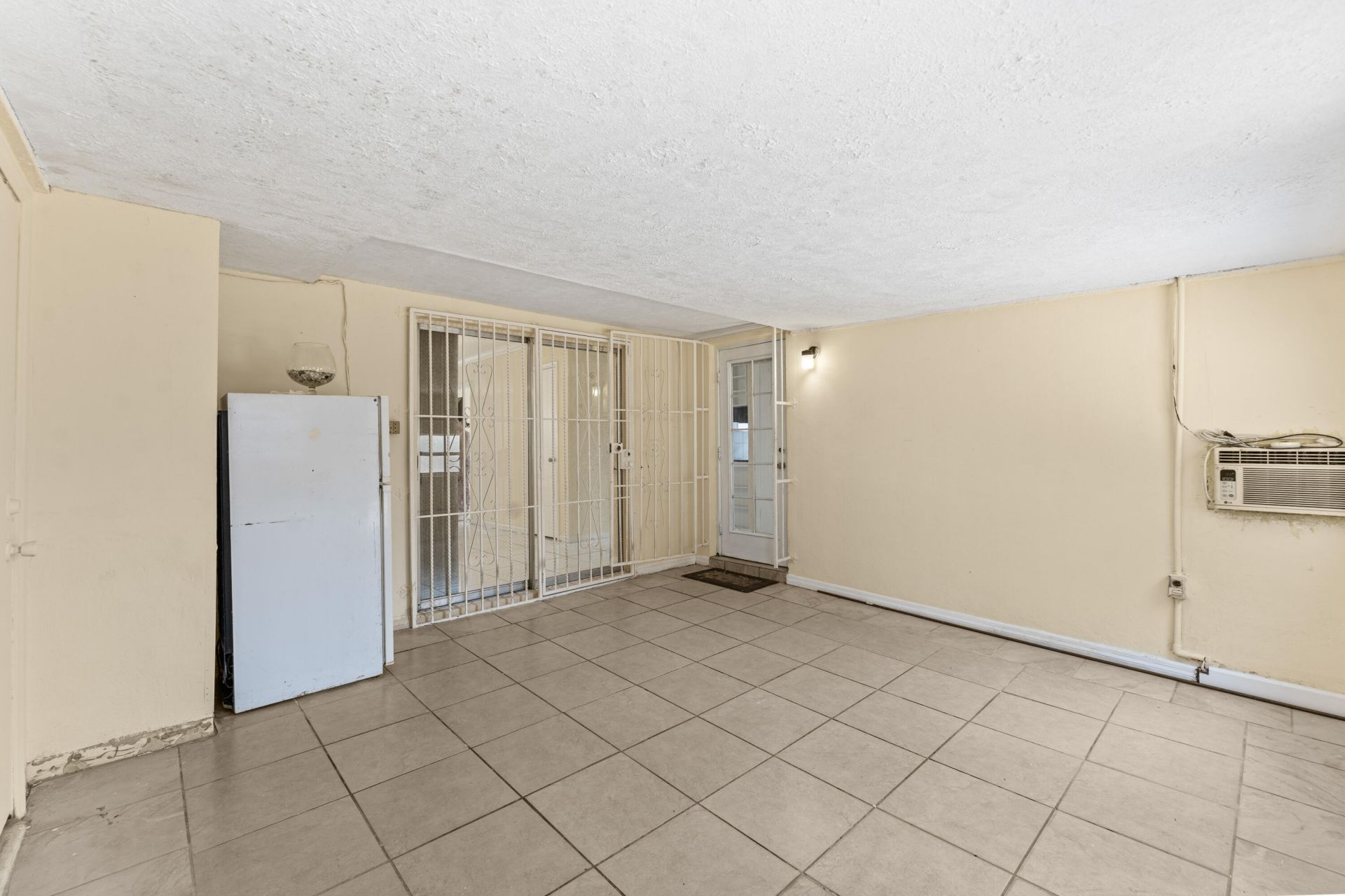 610 SW 10th Court, Deerfield Beach, FL 33441 Photo