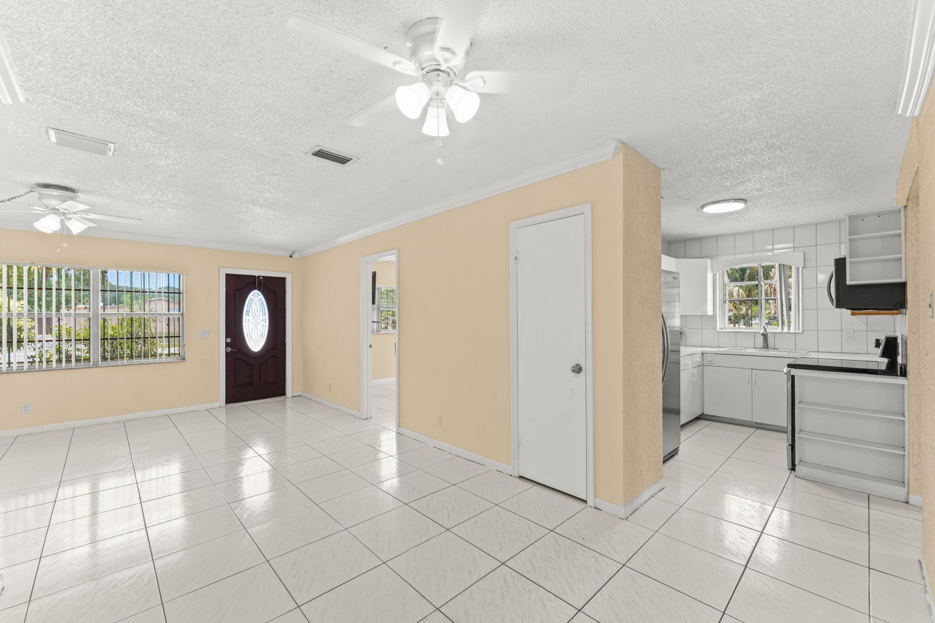 610 SW 10th Court, Deerfield Beach, FL 33441 Photo
