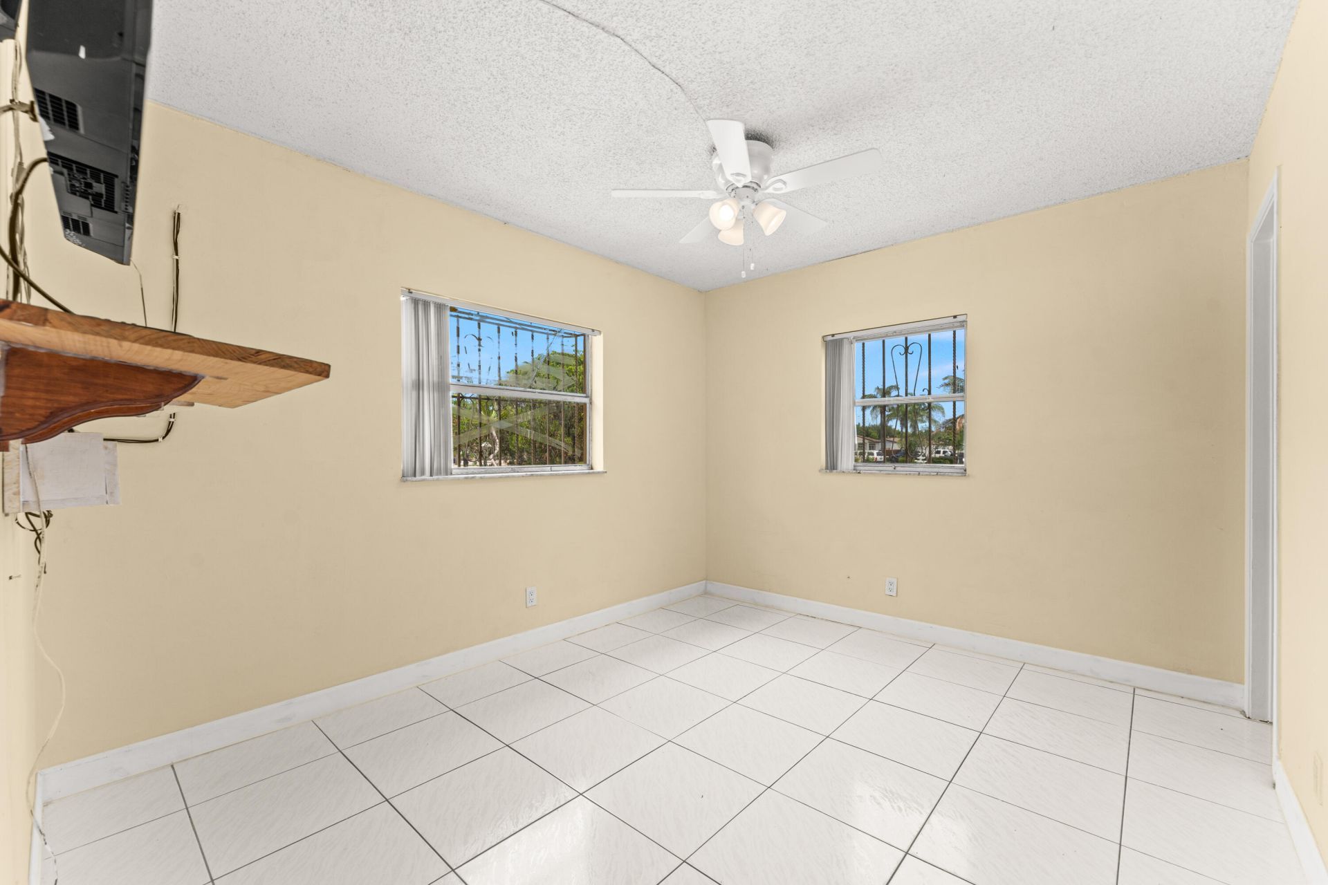 610 SW 10th Court, Deerfield Beach, FL 33441 Photo