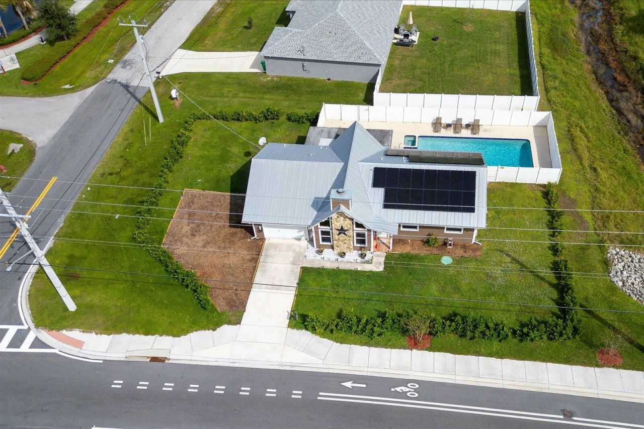 1297 SE Floresta Drive, Port Saint Lucie, FL 34983 Photo