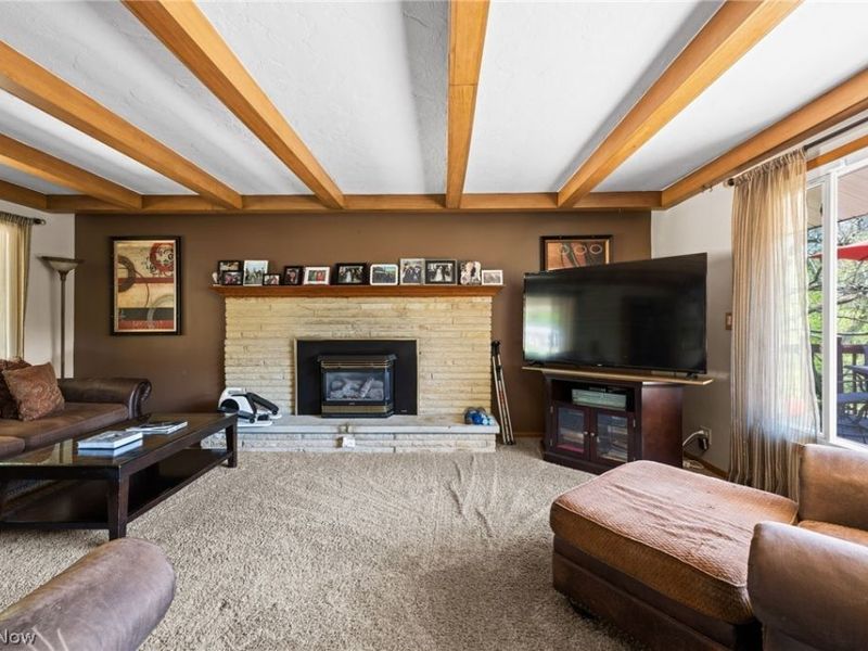 12977 W Pleasant Valley Road, Parma, OH 44130 Photo 10