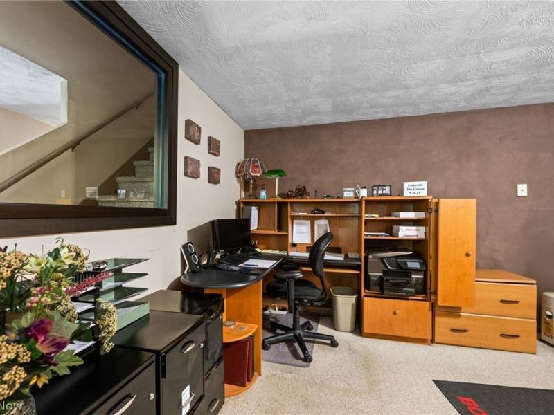 12977 W Pleasant Valley Road, Parma, OH 44130 Photo 16