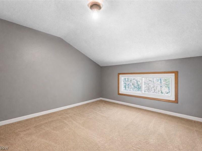12977 W Pleasant Valley Road, Parma, OH 44130 Photo 23
