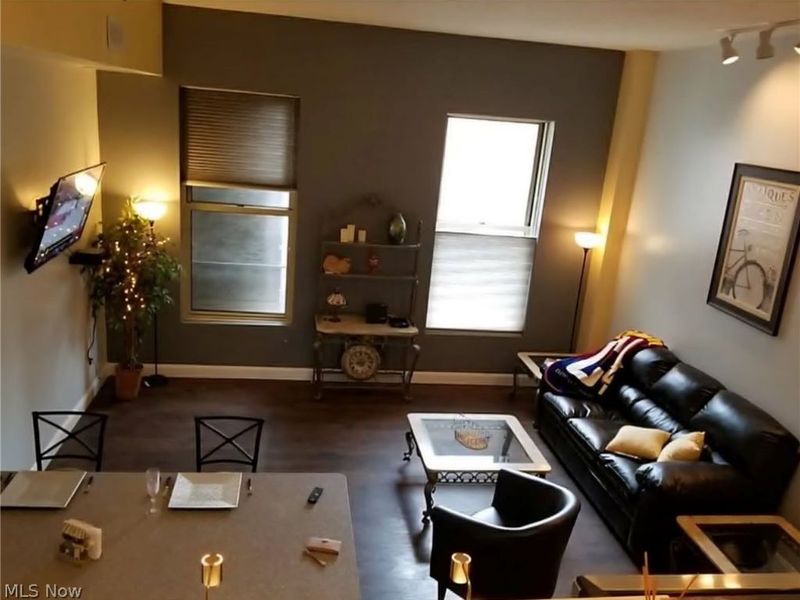 408 W Saint Clair Avenue, Unit 311, Cleveland, OH 44113 Photo 11