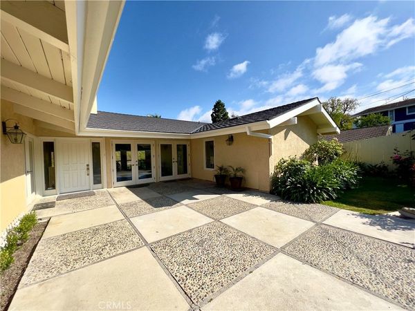 24 Pony Lane, Rolling Hills Estates, CA 90274