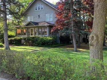 11 Poplar Park Boulevard, Pleasant Ridge, MI 48069