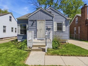 19725 Kingsville Street, Harper Woods, Mi 48225