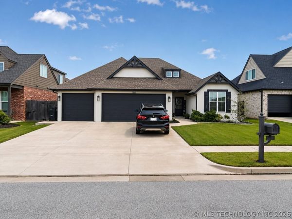 2127 E 138th Place S, Bixby, OK 74008