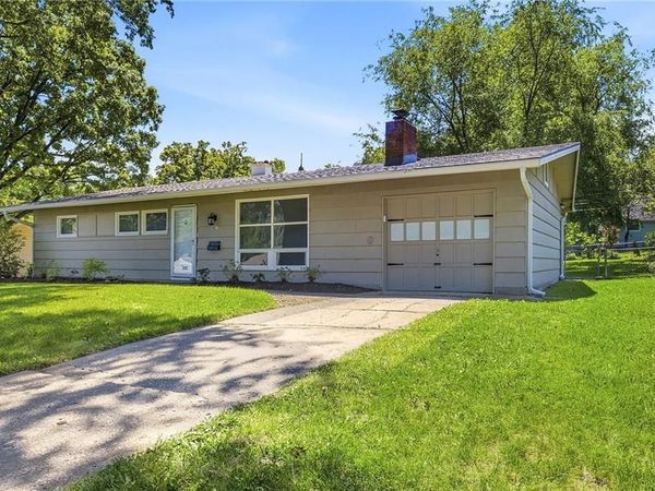 5507 W 78 Terrace, Prairie Village, KS 66208