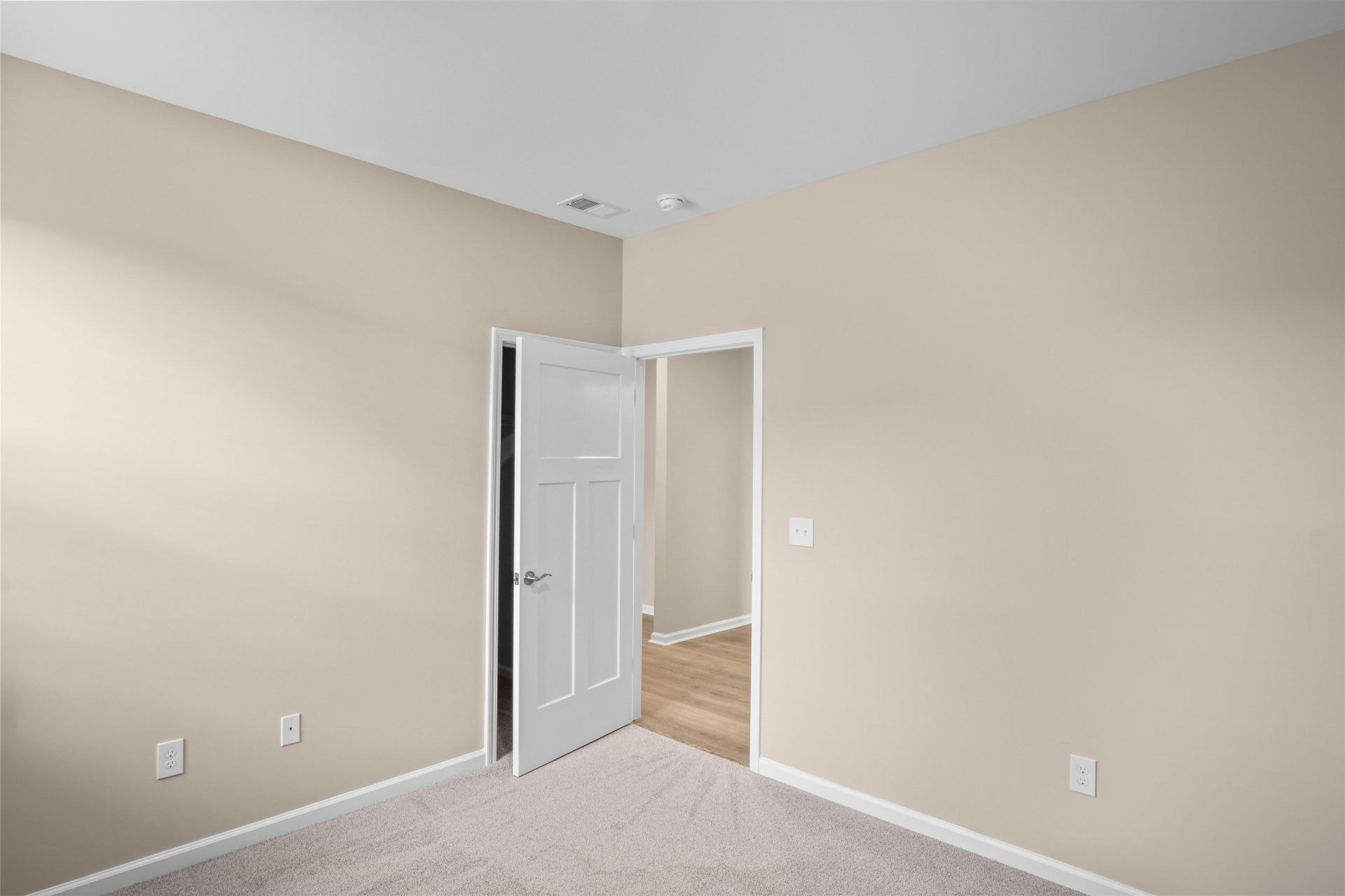 828 Big Cedar Dr. Photo 10