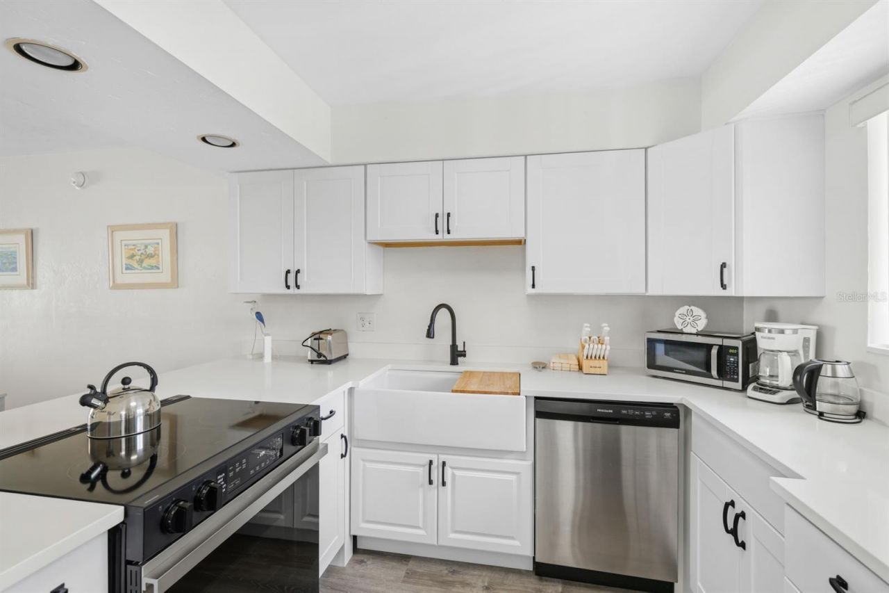 1801 Gulf Drive N, Unit 184, Bradenton Beach, FL 34217 Photo