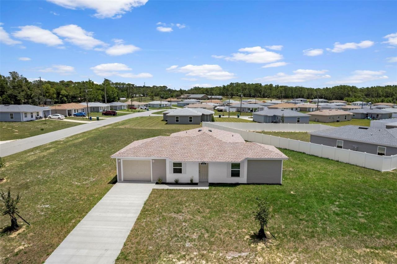 9929 N Allison Drive, Dunnellon, FL 34434 Main Photo