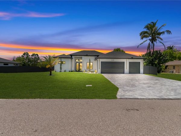 1114 SW 8TH PL , CAPE CORAL, FL 33991