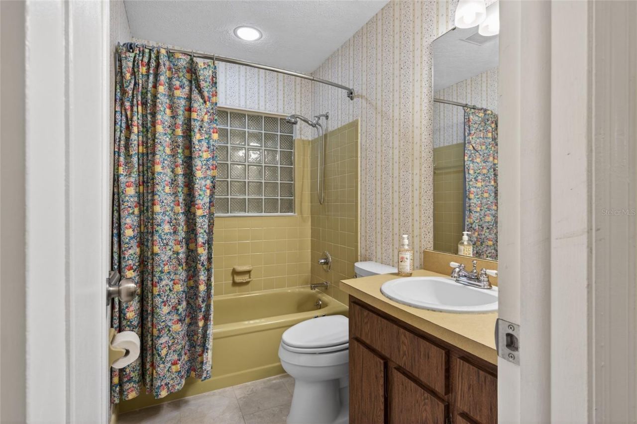 901 W River Drive, Temple Terrace, FL 33617 Photo