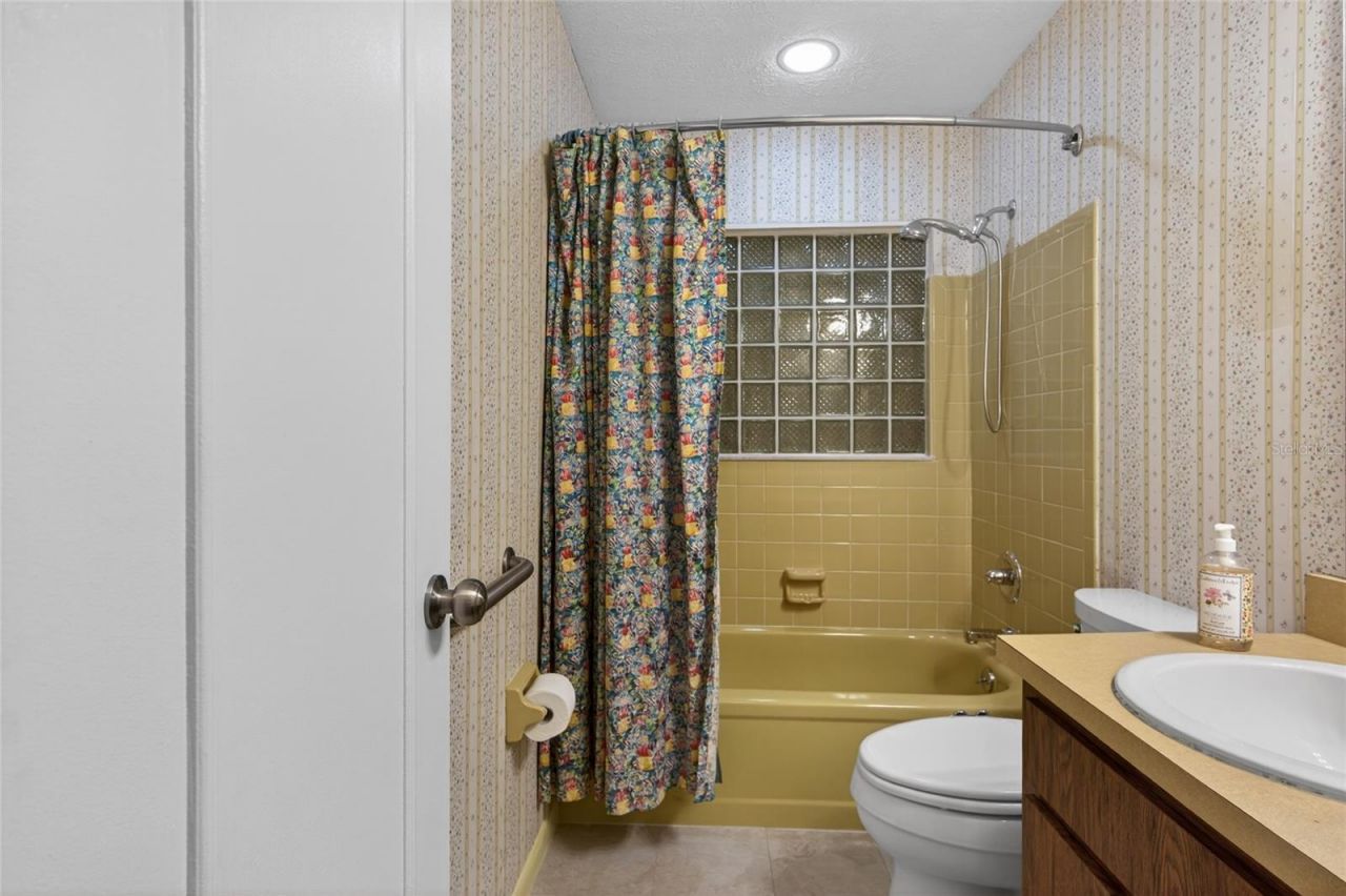 901 W River Drive, Temple Terrace, FL 33617 Photo