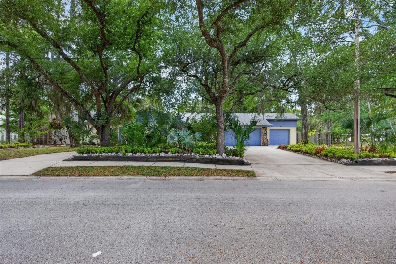 901 W River Drive, Temple Terrace, FL 33617 Photo
