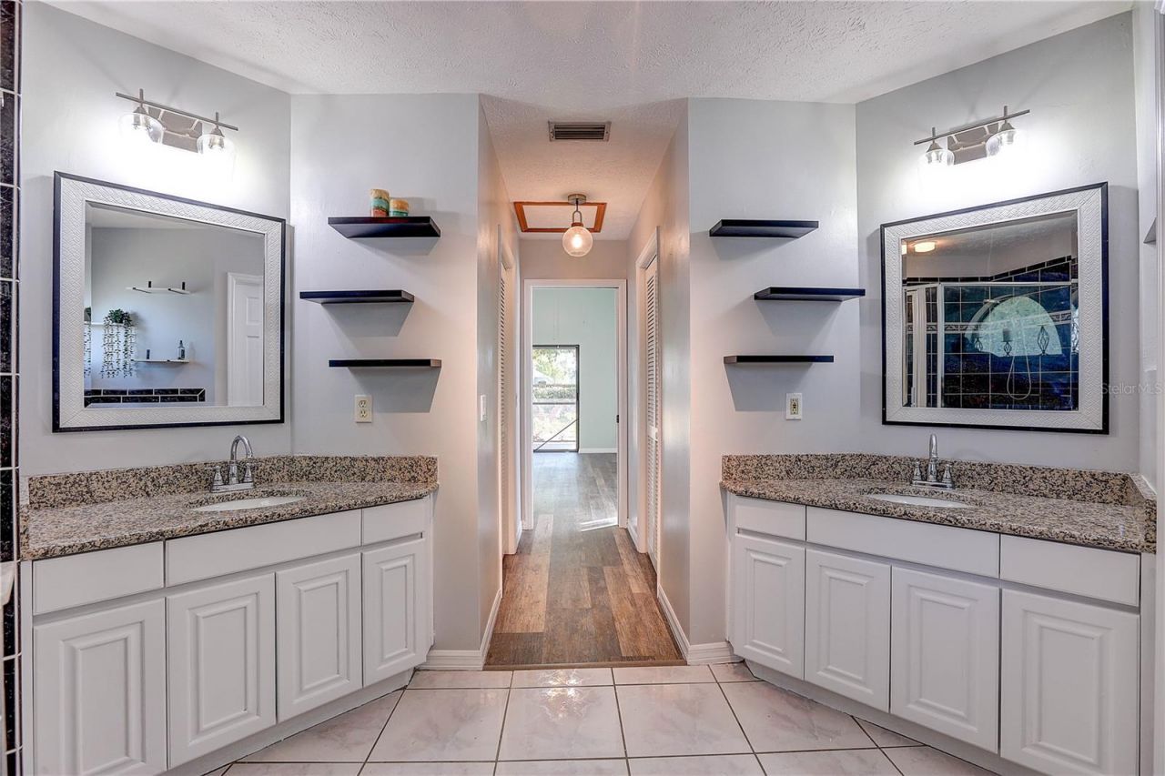 1418 Buckner Road, Valrico, FL 33596 Photo