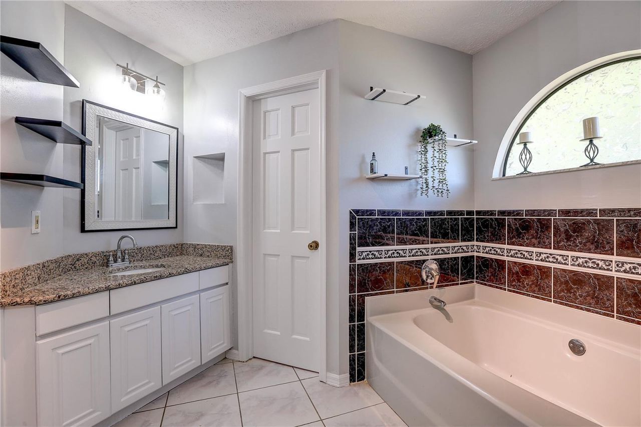 1418 Buckner Road, Valrico, FL 33596 Photo