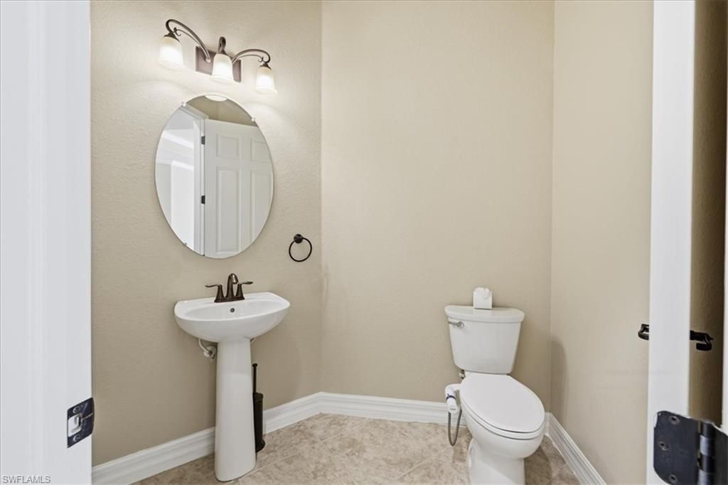 12526 Fairmont Dr , Fort Myers, FL 33913 Photo