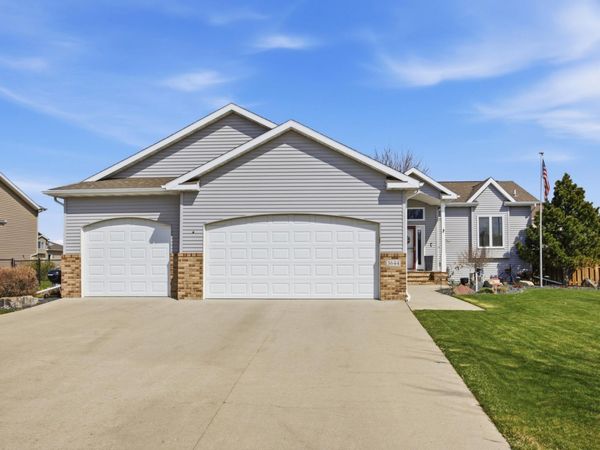 3644 Taylor Street S, Fargo, ND 58104