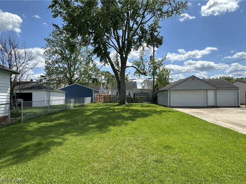 2713 Brookview Boulevard, Parma, OH 44134 Photo 4