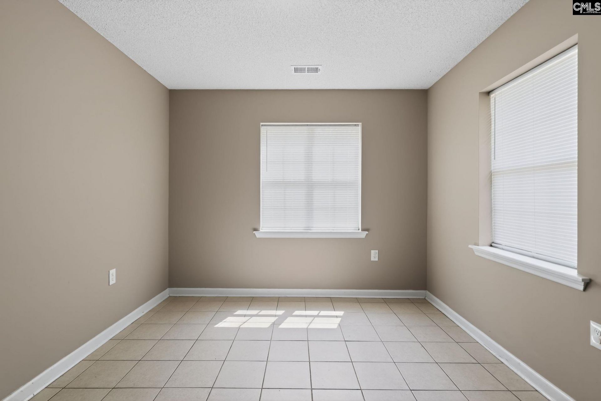 319 Sumter Street Ne Photo 12