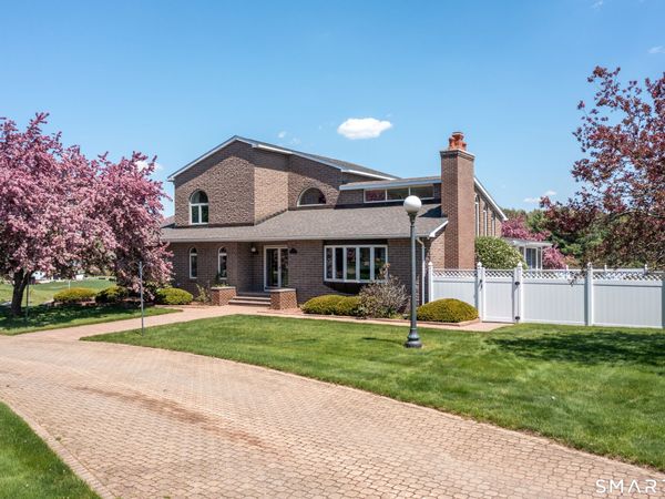 524 Wauregan, Brooklyn, CT 06234