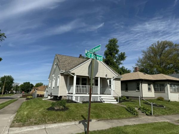 1856 42nd Street , Rock Island, IL 61201