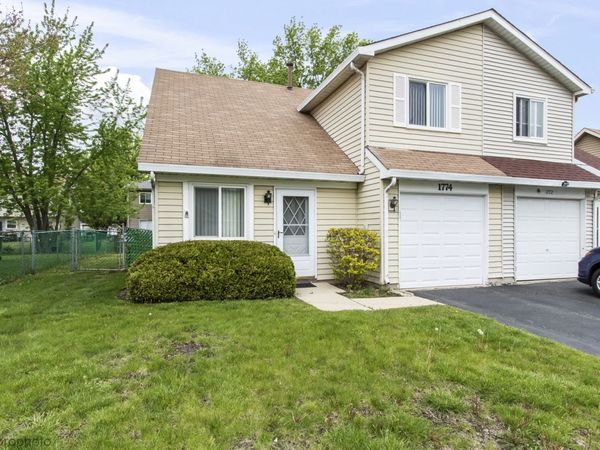 1774 Goddard Lane , Hanover Park, IL 60133