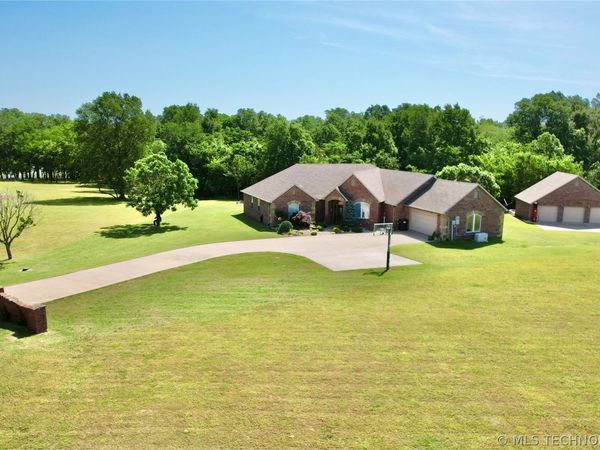 418970 E 1152 Road , Checotah, OK 74426