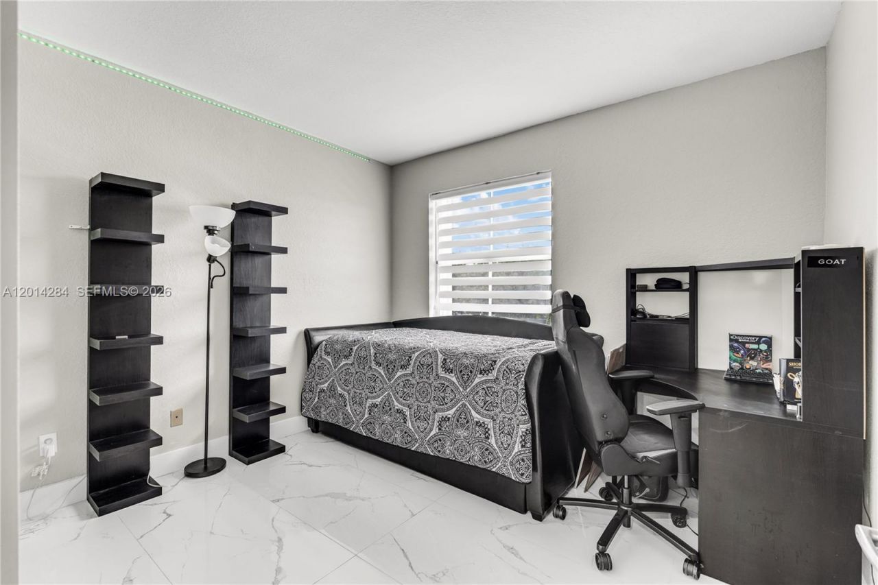 1147 NE 37th Pl , Homestead, FL 33033 Photo