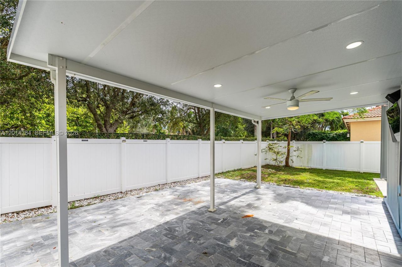 1147 NE 37th Pl , Homestead, FL 33033 Photo