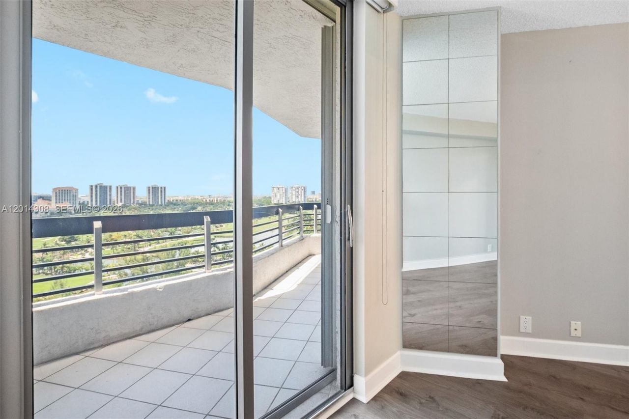 3400 NE 192nd St , Unit 1707, Aventura, FL 33180 Photo