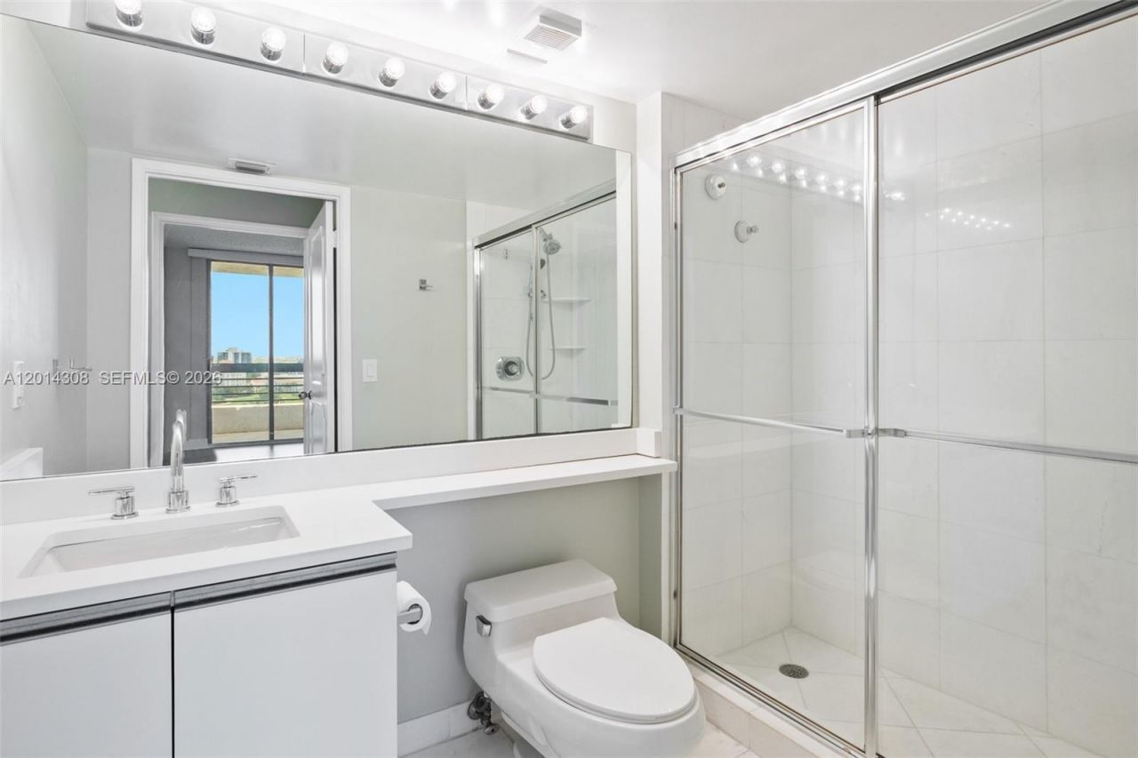 3400 NE 192nd St , Unit 1707, Aventura, FL 33180 Photo