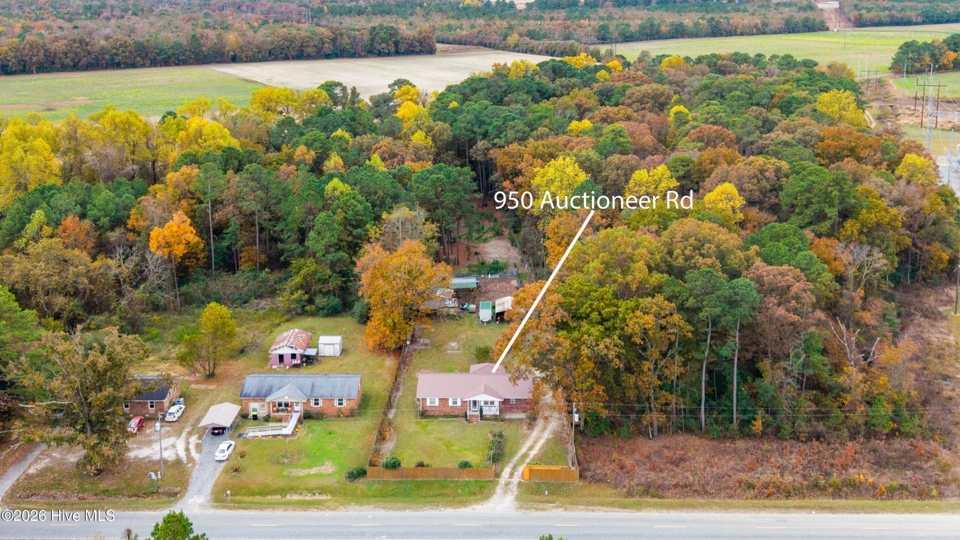950 Auctioneer Road, Clinton, NC 28328 Main Photo