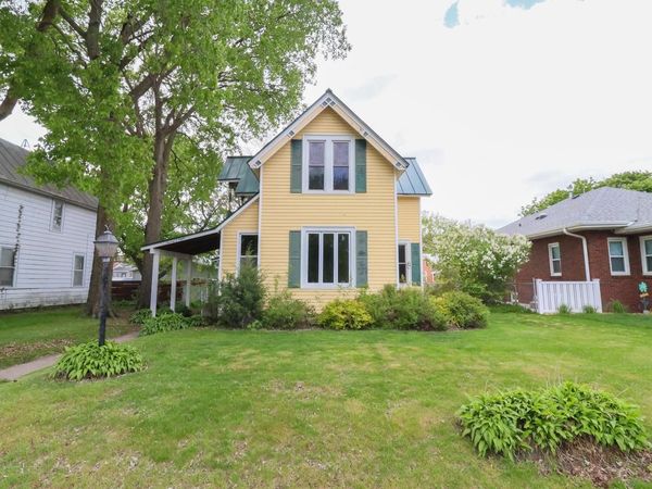 1608 West AVENUE, La Crosse, WI 54601