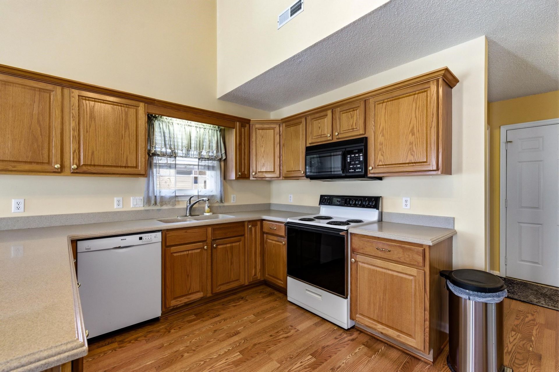1478 Southwood Dr. Photo 20