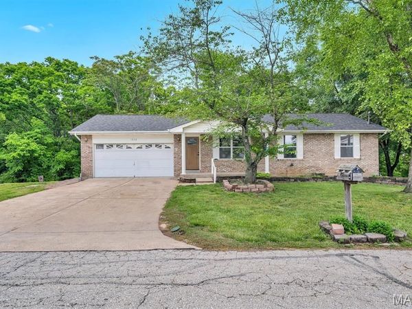 1678 Elizabeth Drive, Arnold, MO 63010