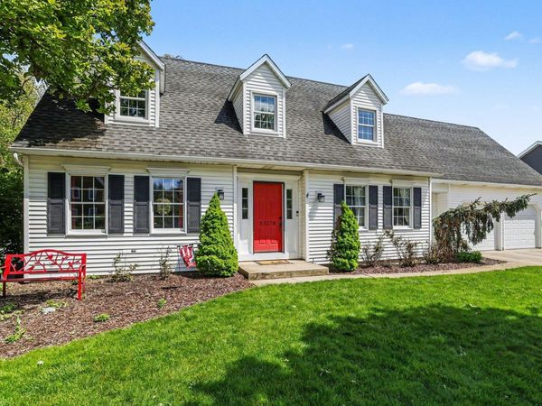 53178 County Kerry Drive, Granger, IN 46530