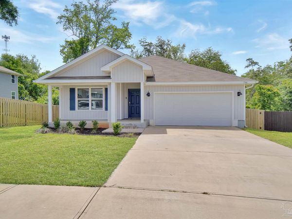 7748 Alydar Loop, Pensacola, FL 32526