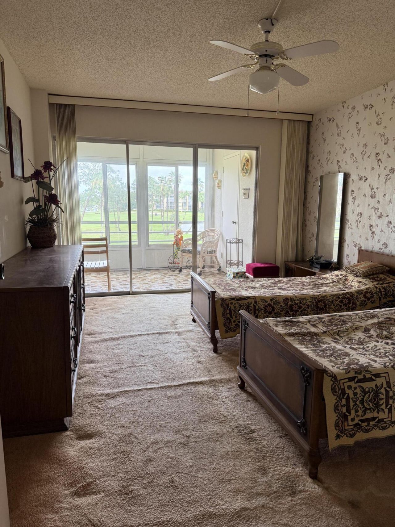 3836 Via Poinciana, Unit 306, Lake Worth, FL 33467 Photo