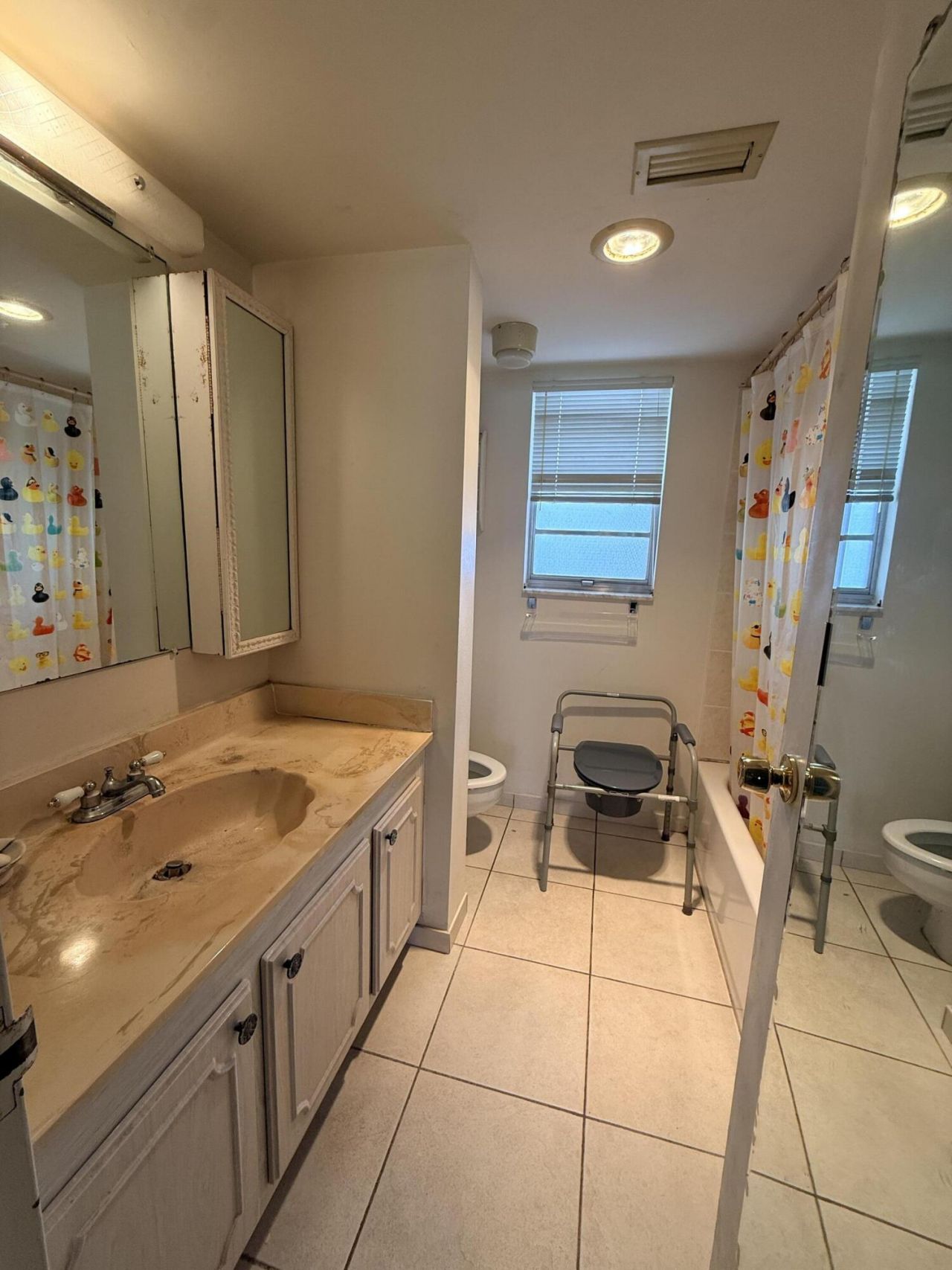 3836 Via Poinciana, Unit 306, Lake Worth, FL 33467 Photo