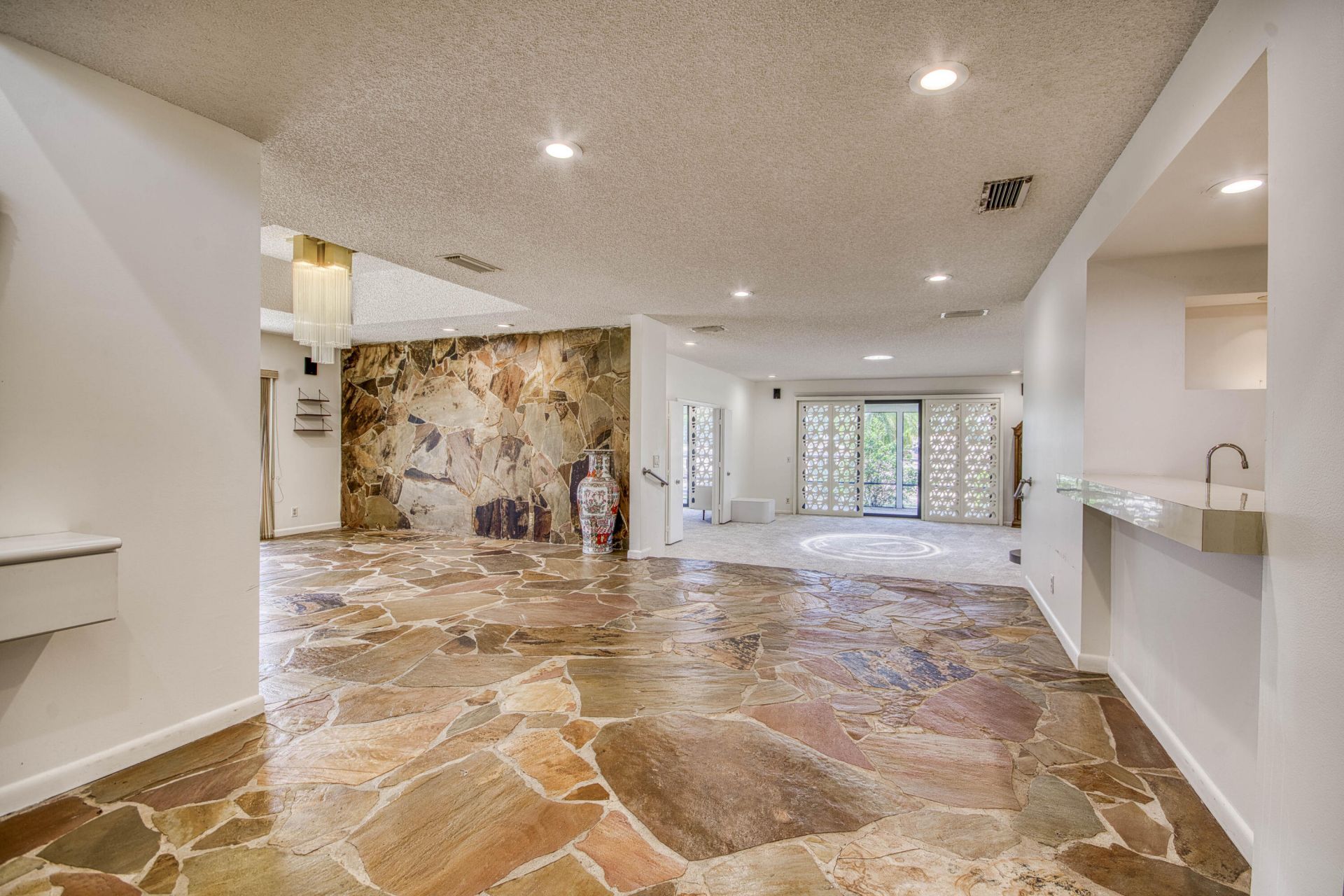 32 Glens Drive E, Boynton Beach, FL 33436 Photo